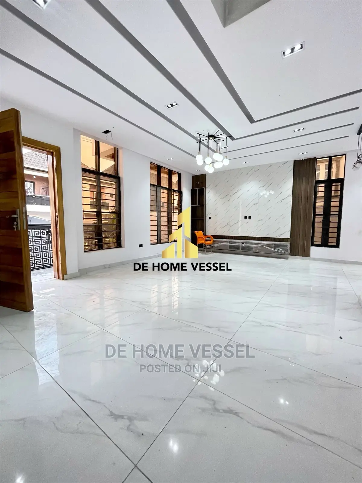 5bdrm Duplex in Ikota for sale in Ikota