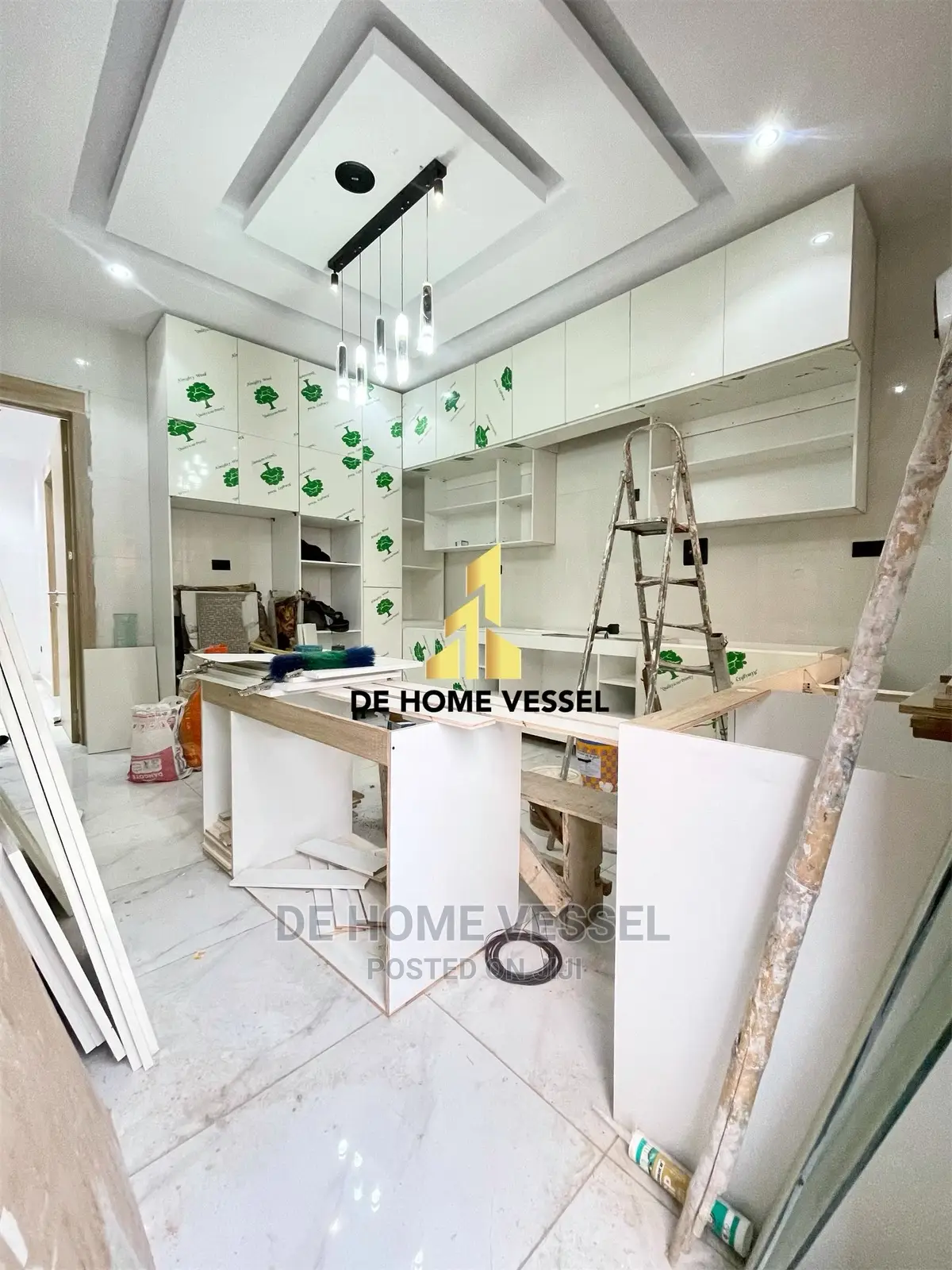 5bdrm Duplex in Ikota for sale in Ikota