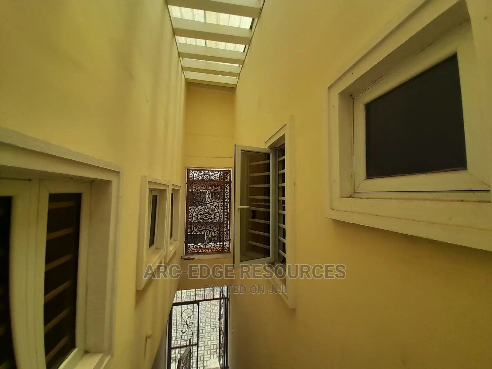 1bdrm Block of Flats in Ago Palace for sale in Ago Palace