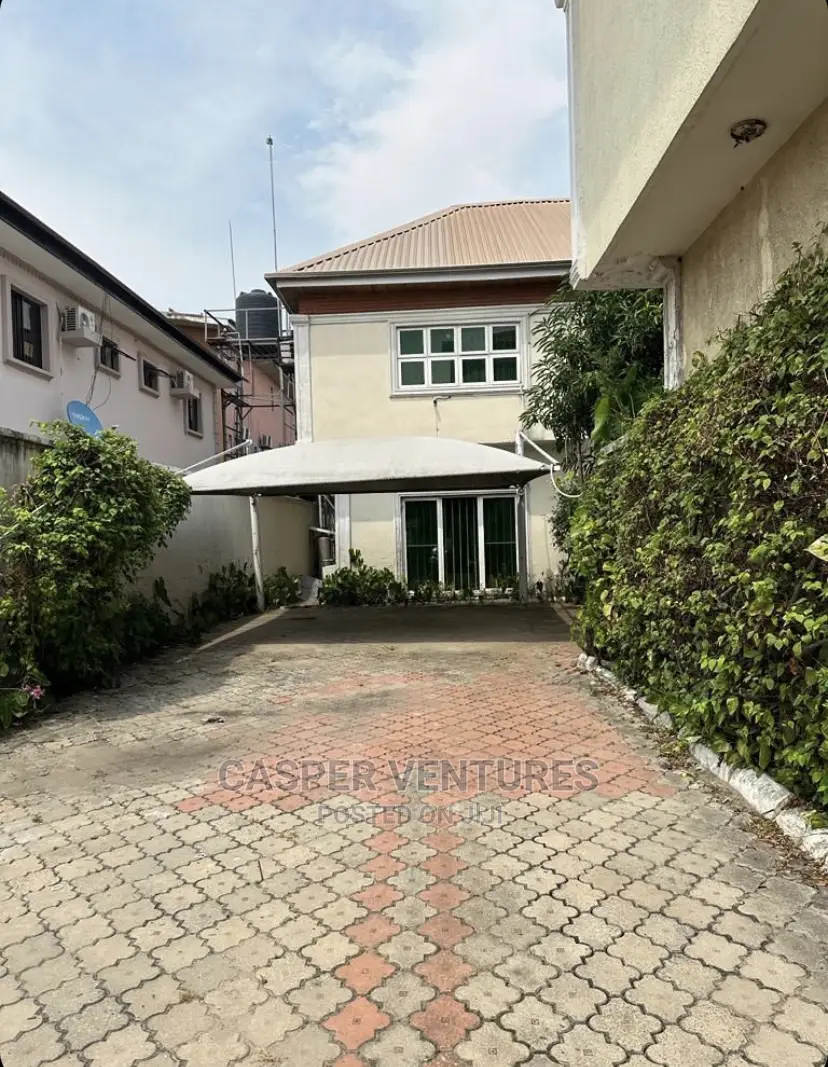 1bdrm Duplex in Lekki for sale in Lekki Phase 1