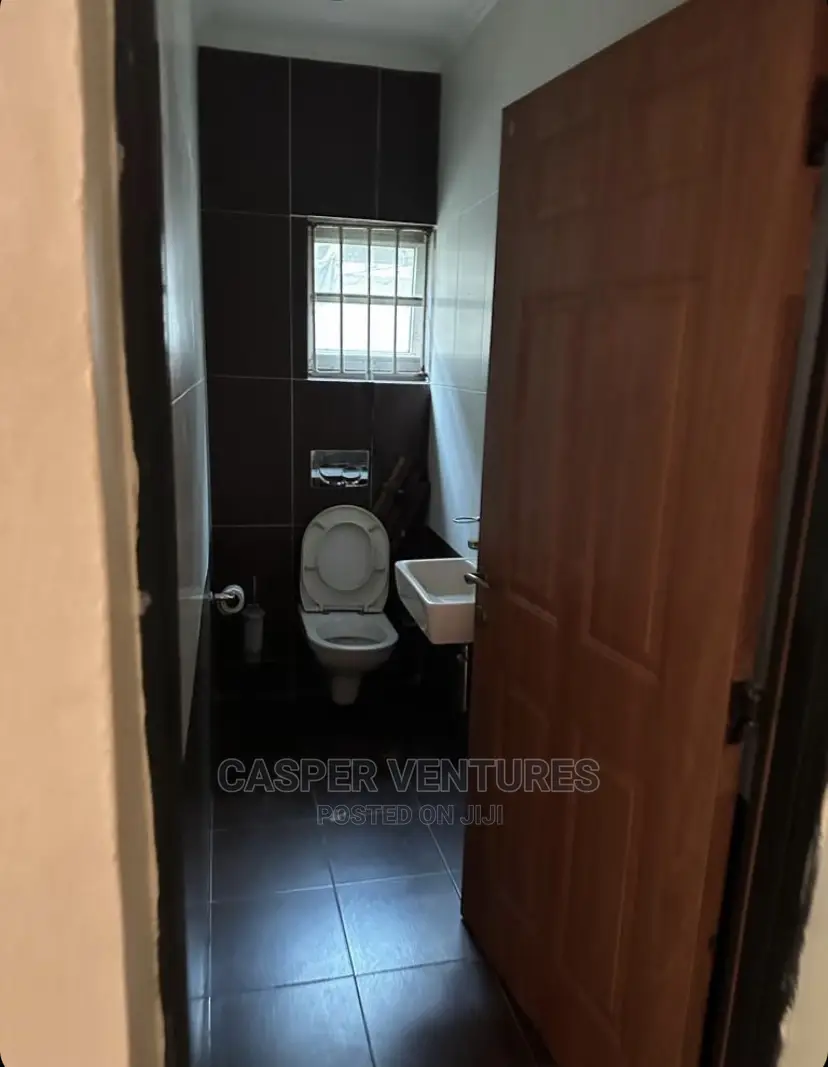 1bdrm Duplex in Lekki for sale in Lekki Phase 1