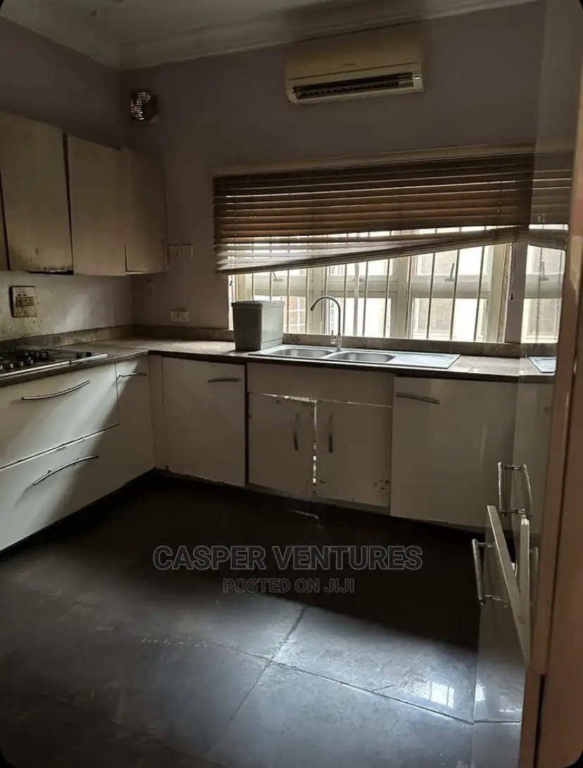 1bdrm Duplex in Lekki for sale in Lekki Phase 1