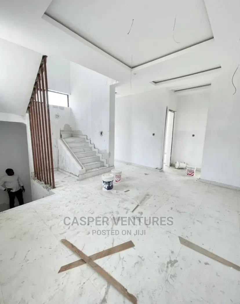 4bdrm Duplex in Lekki for sale in Lekki Phase 1