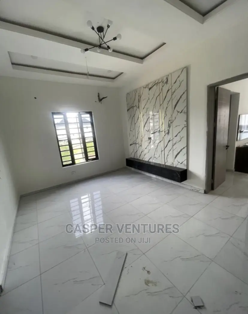 4bdrm Duplex in Ikate for sale in Ikate