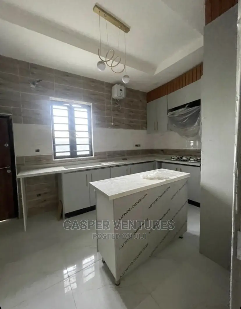 4bdrm Duplex in Ikate for sale in Ikate