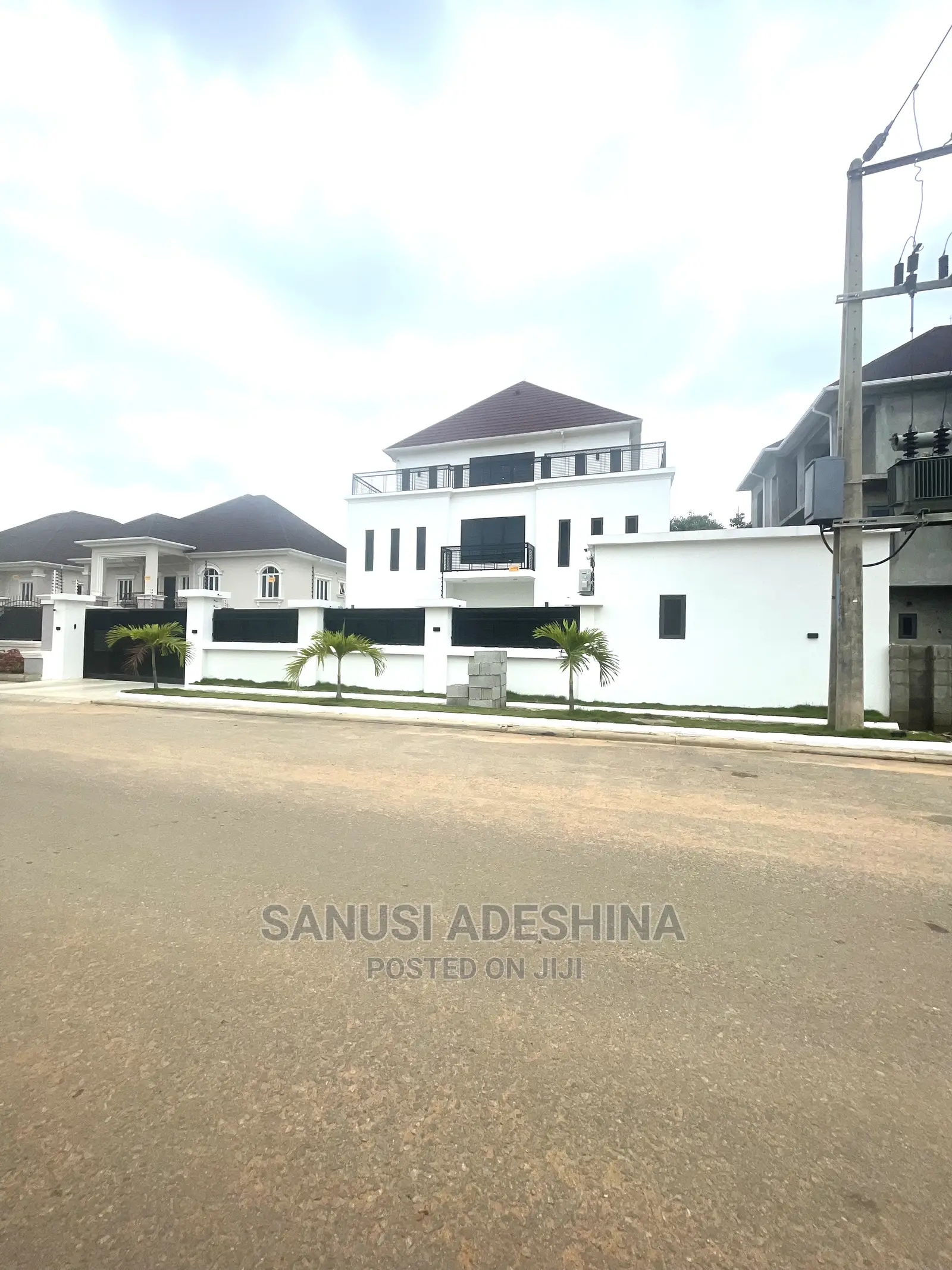 7bdrm Duplex in Jahi Gilmore Fct for sale in Jahi