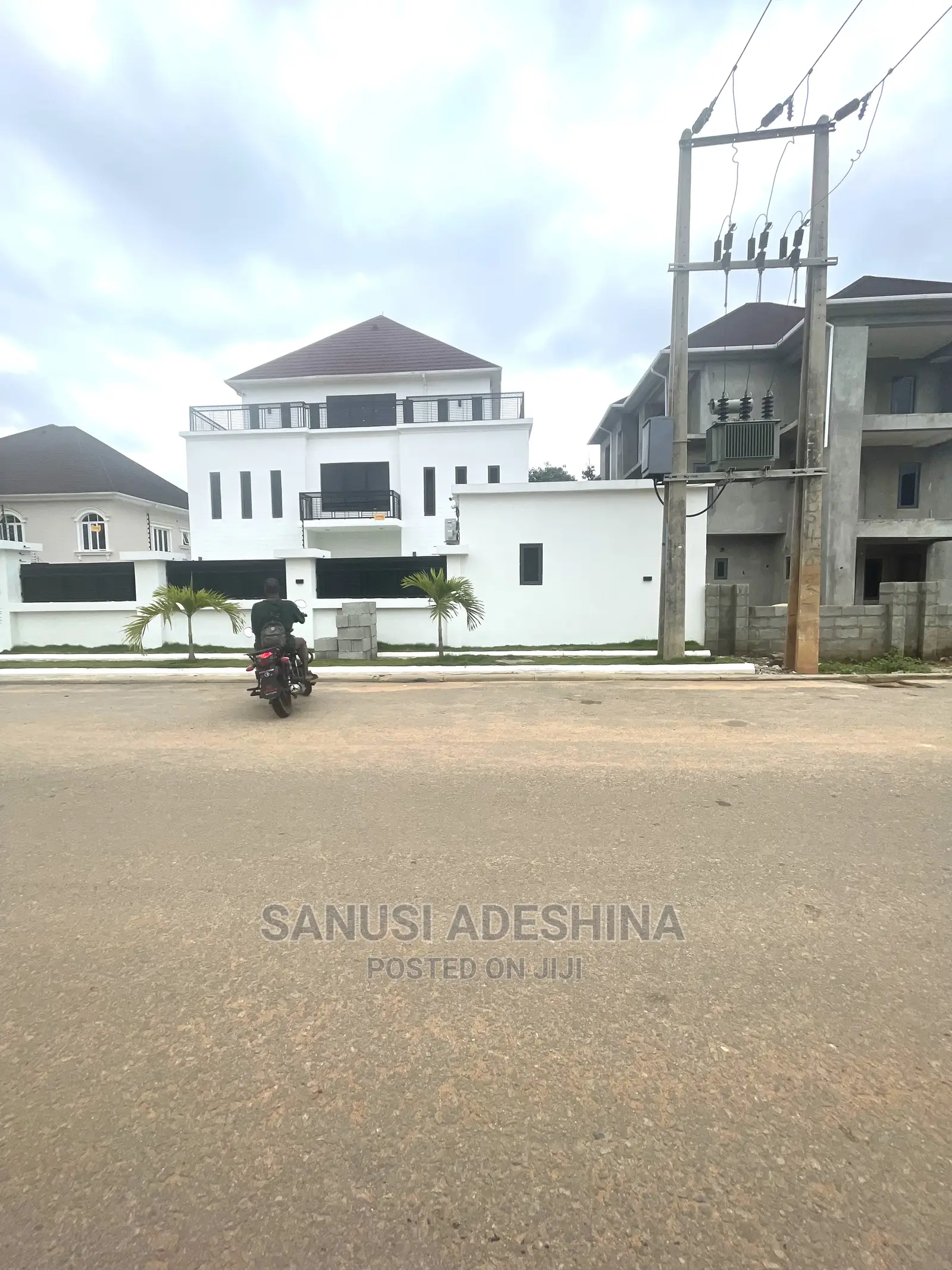 7bdrm Duplex in Jahi Gilmore Fct for sale in Jahi
