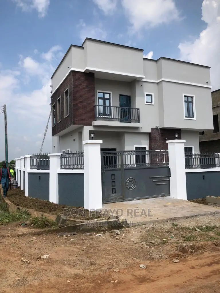 3bdrm Duplex in Asejire Coca-Cola, Ibadan for sale in Ibadan
