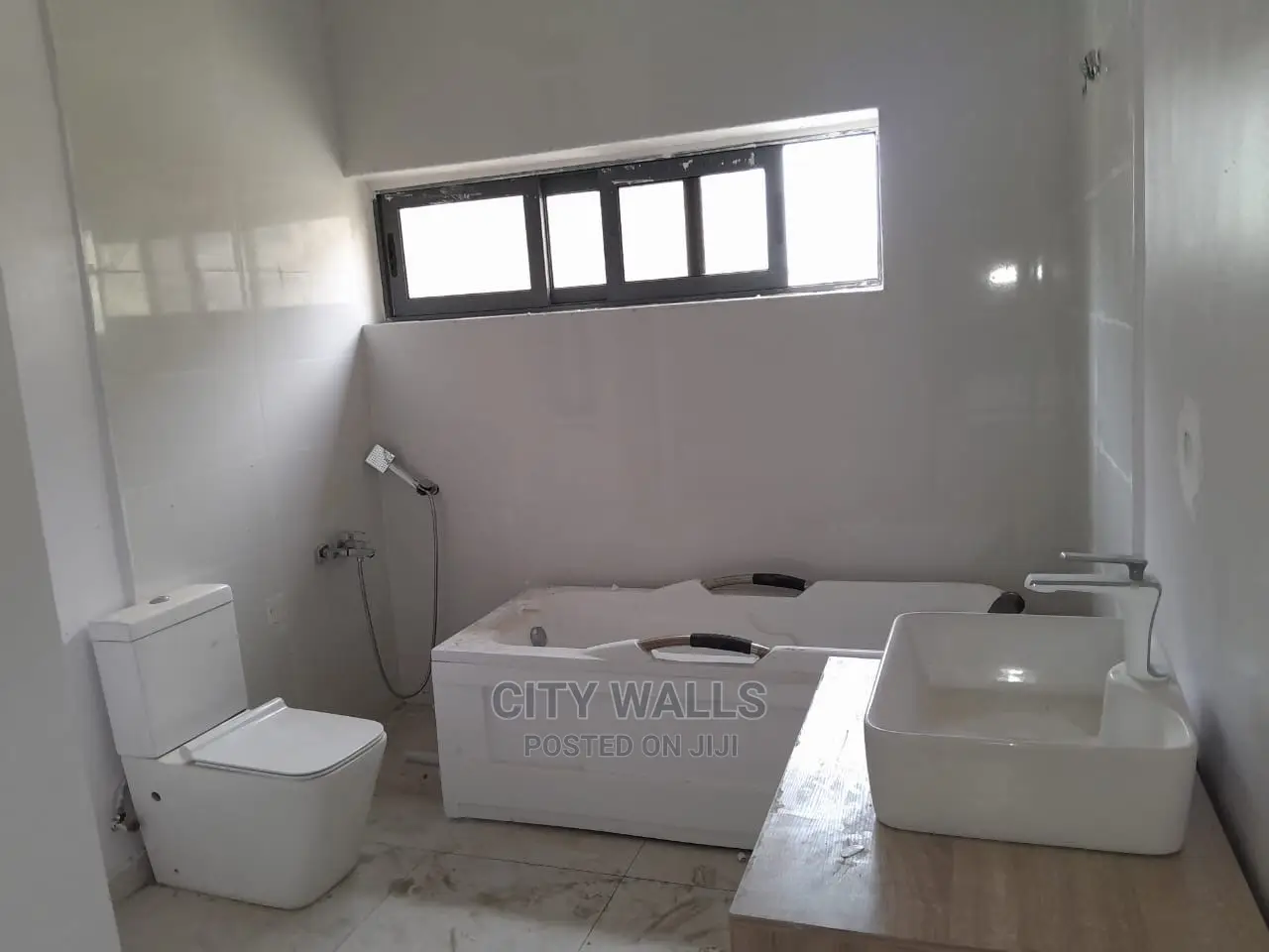 4bdrm Maisonette in Chevron for rent in Chevron