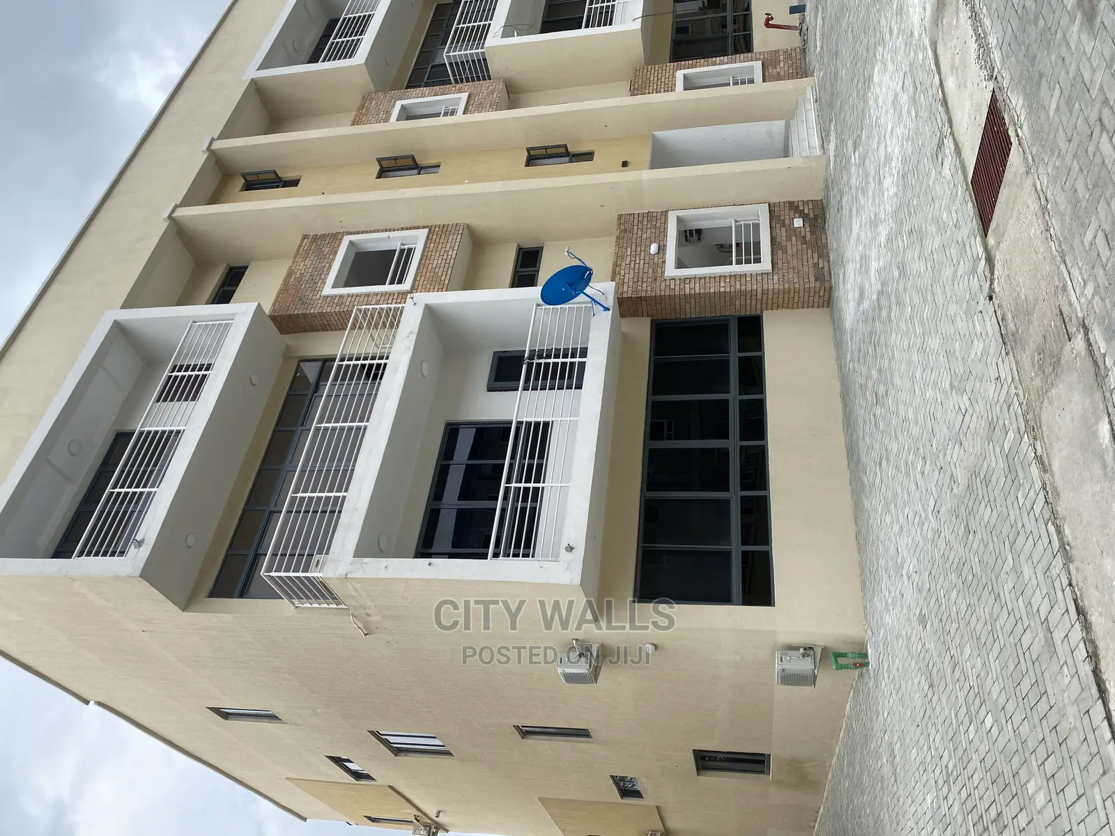4bdrm Maisonette in Chevron for rent in Chevron