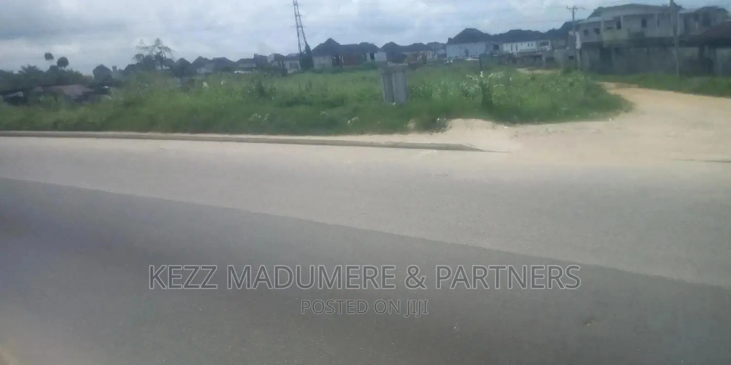 Land on Eliozu / G.U.Aker Road in Port-Harcourt
