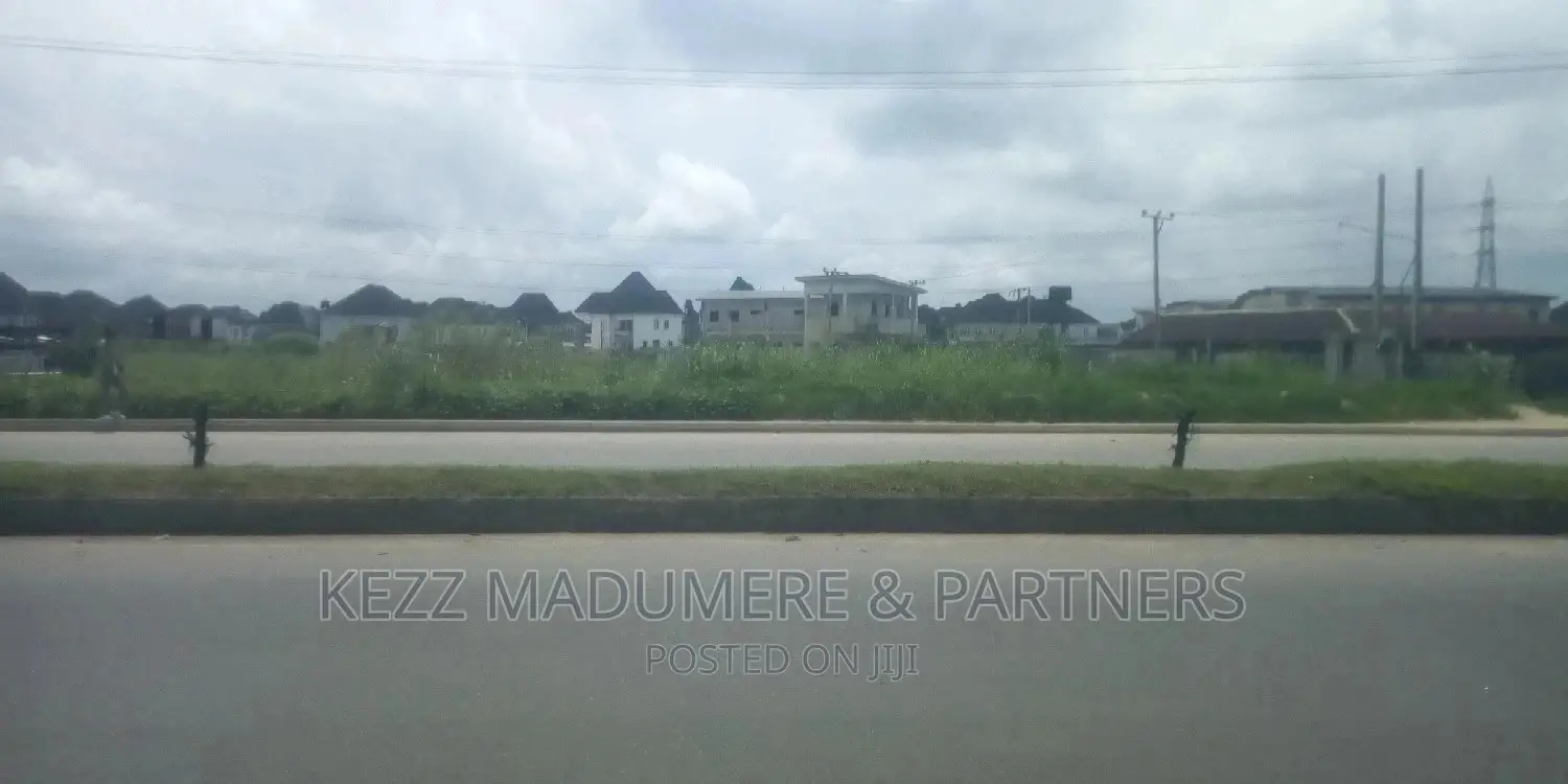 Land on Eliozu / G.U.Aker Road in Port-Harcourt