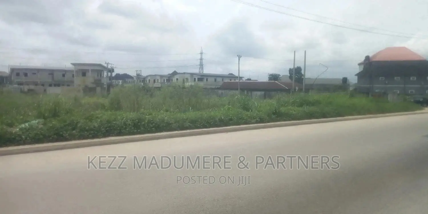 Land on Eliozu / G.U.Aker Road in Port-Harcourt