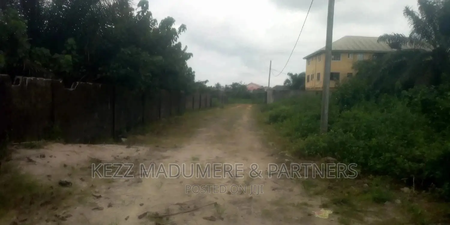 For Sale : Land at Eliozu / G.U.Aker Rd in Port-Harcourt