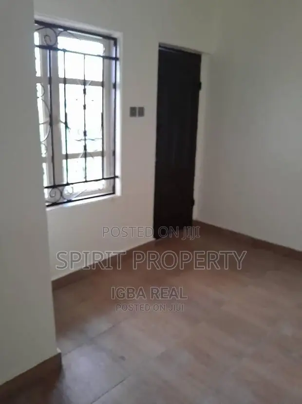 3bdrm Apartment in Gra for rent in Ogudu GRA