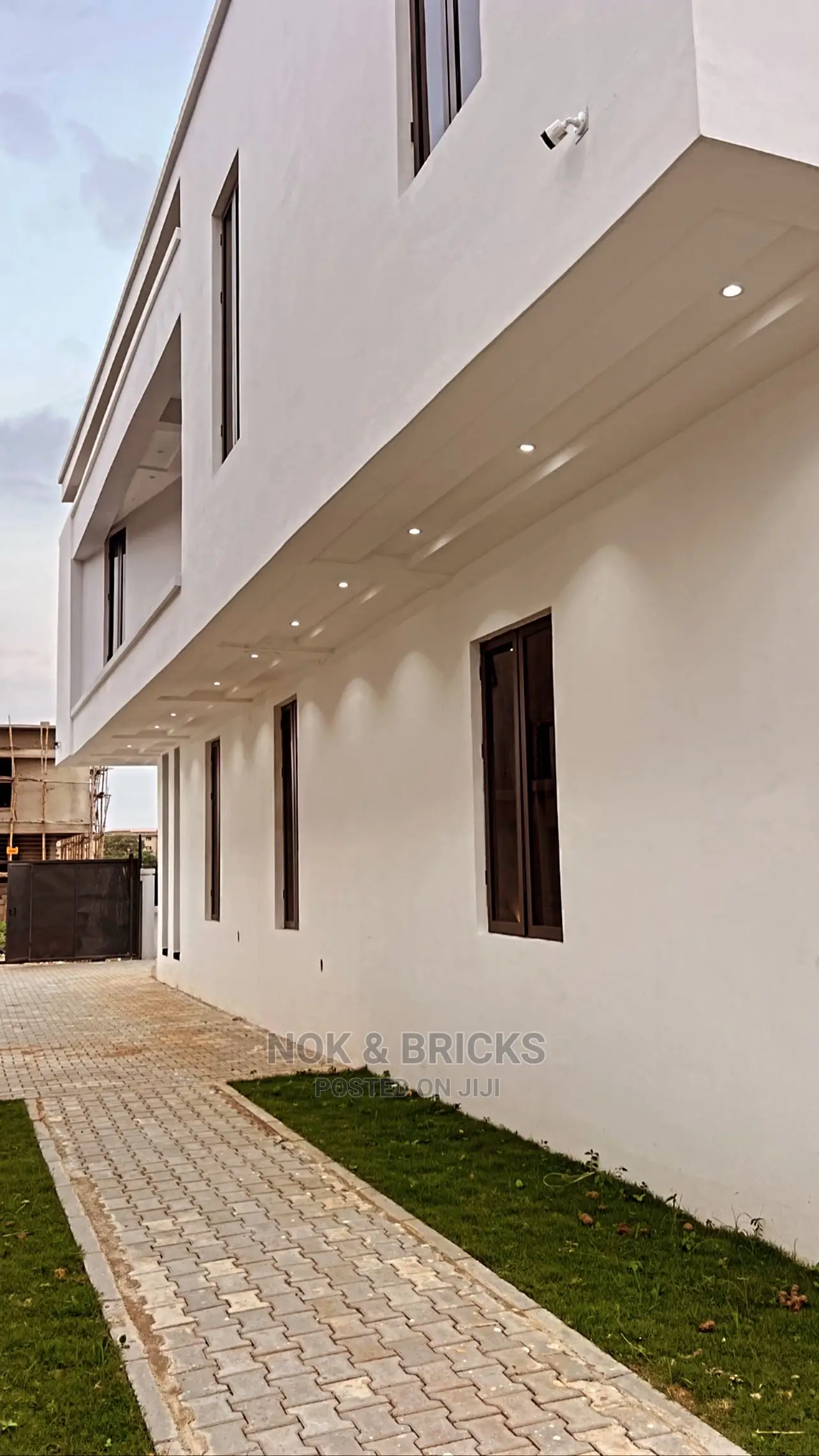 4bdrm Duplex in The Bridge, Galadimawa for sale in Galadimawa