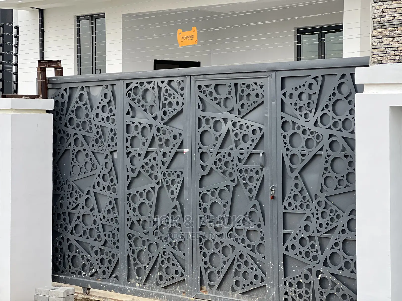 4bdrm Duplex in The Bridge, Galadimawa for sale in Galadimawa