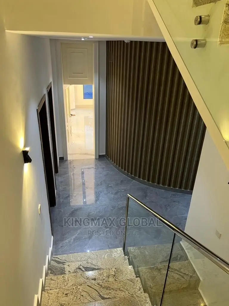 9bdrm Mansion in Maitama for sale in Maitama