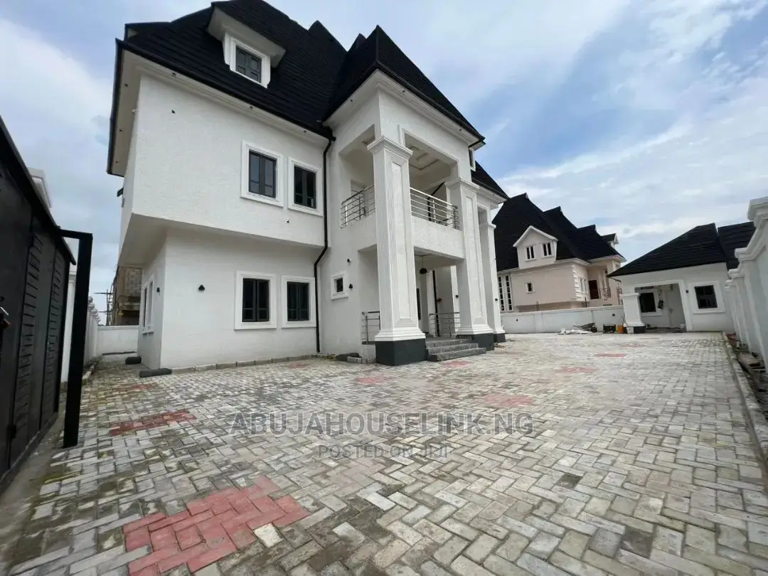 5bdrm Duplex in Efab Metropolis, Gwarinpa for sale in Gwarinpa