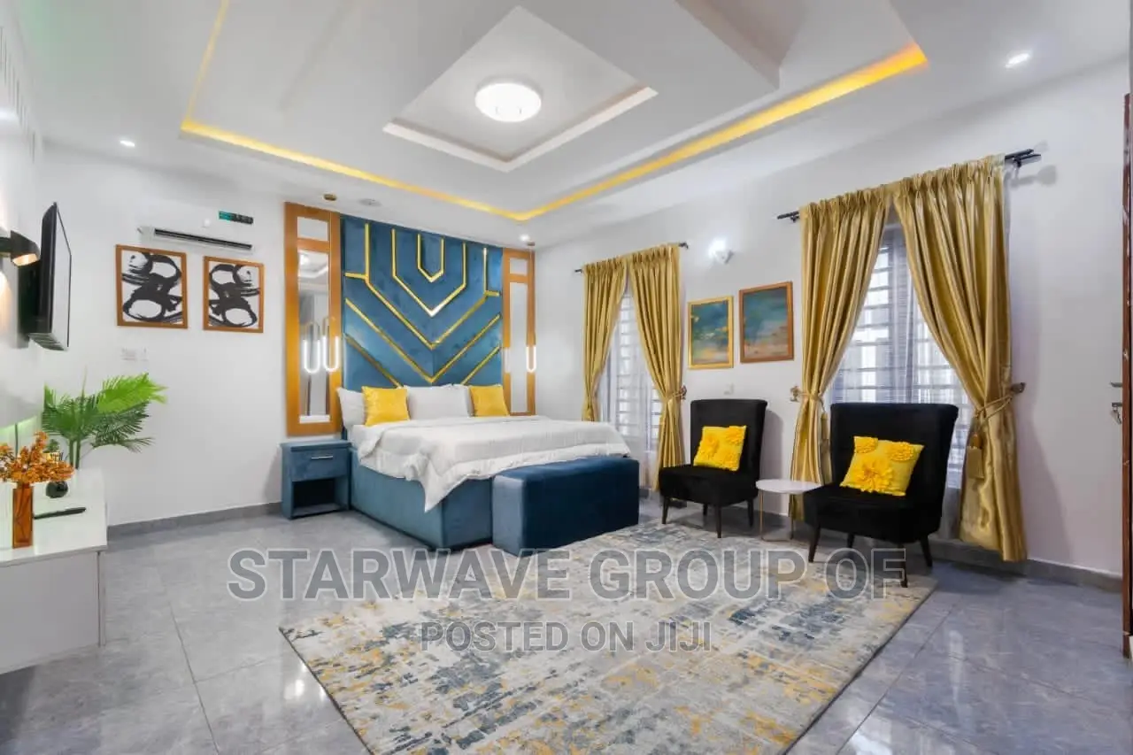 5 Bedrooms Shortlet Apartment at Lekki in Lekki