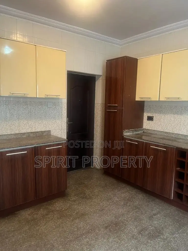 4bdrm Duplex in Magodo for rent in Magodo