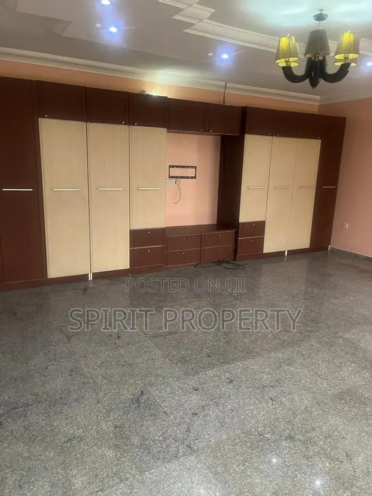 4bdrm Duplex in Magodo for rent in Magodo