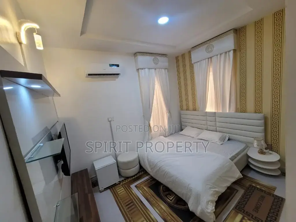 4bedroom Semi-Detached Duplex 100m at Lekki in Lekki