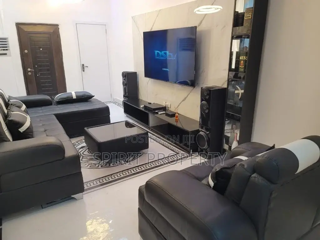 4bedroom Semi-Detached Duplex 100m at Lekki in Lekki