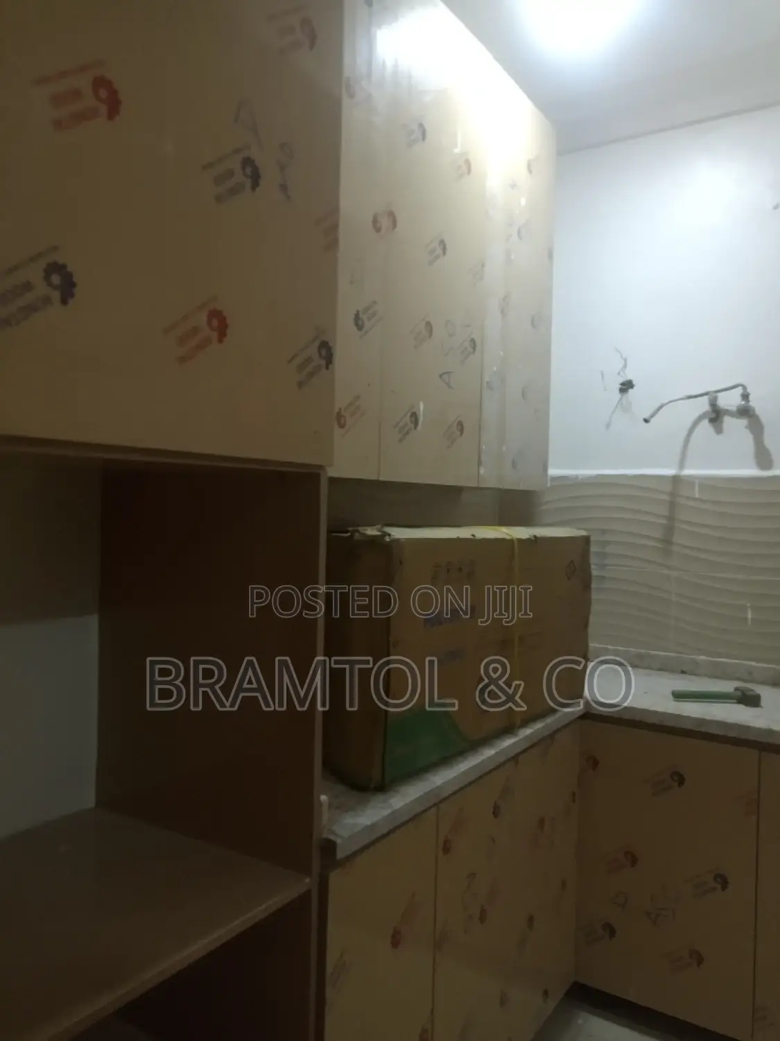 3bdrm Block of Flats in With Bq, Maitama for rent in Maitama