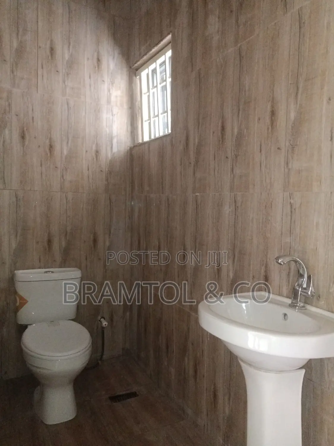 2bdrm Block of Flats in Idu Industrial for rent in Idu Industrial