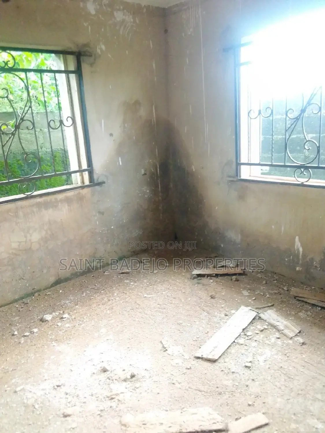 4bdrm Block Of Flats In Glo Side Estate, Gberigbe For Sale in Gberigbe