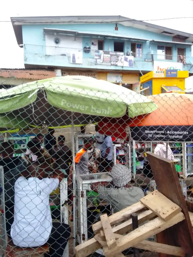 Furnished 2bdrm Block of Flats in Alimosho for sale in Alimosho