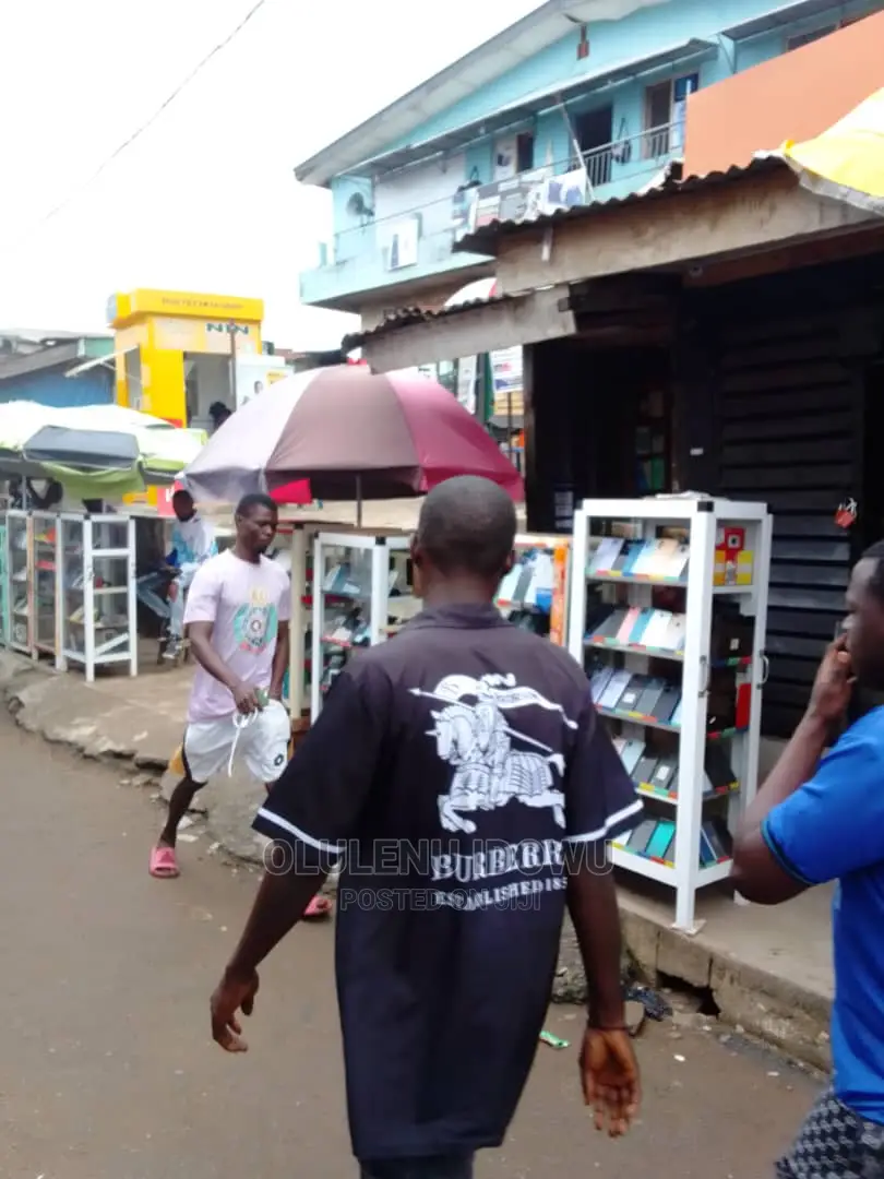 Furnished 2bdrm Block of Flats in Alimosho for sale in Alimosho