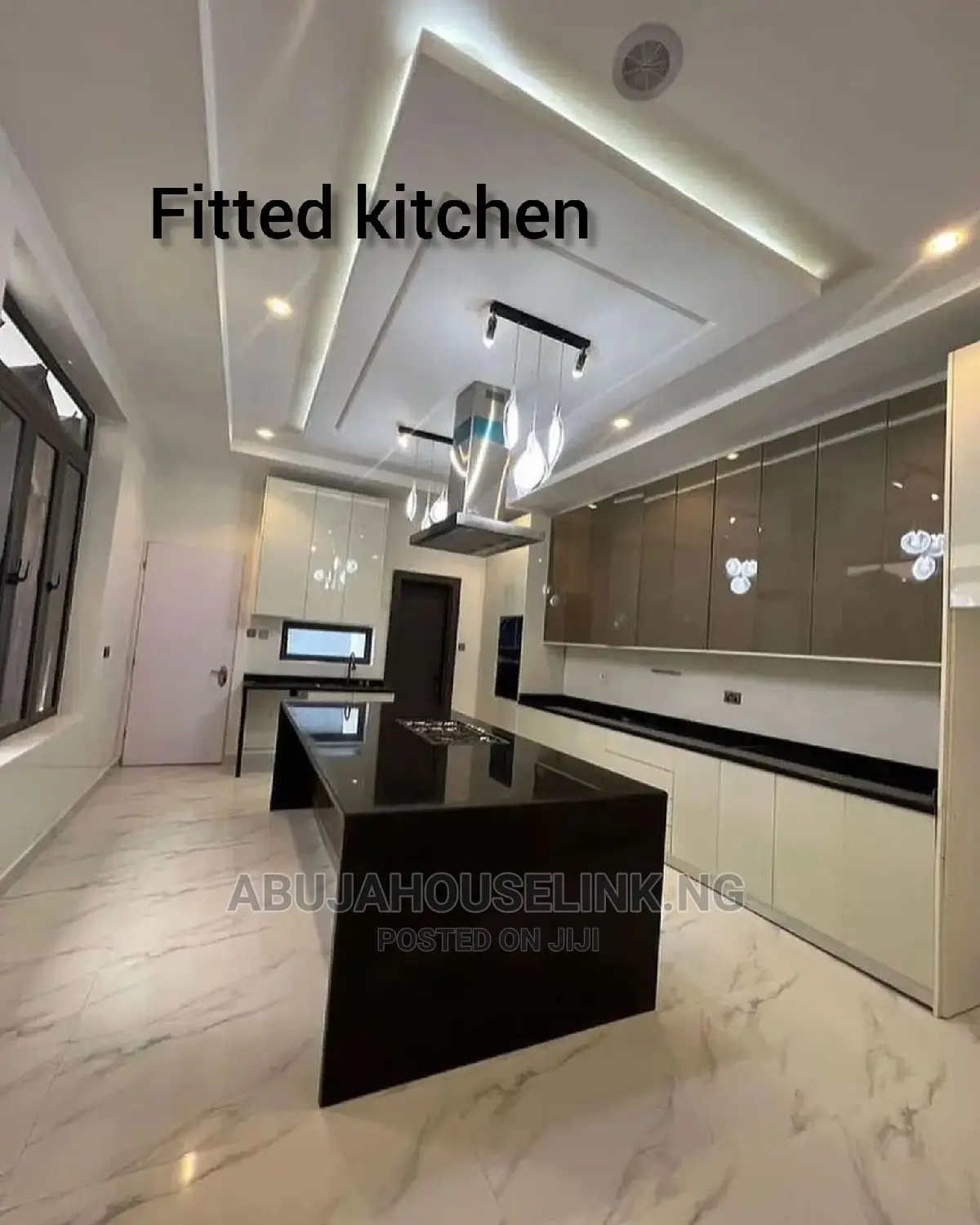 5bdrm Duplex in Apo Resettlement for sale in Apo Resettlement