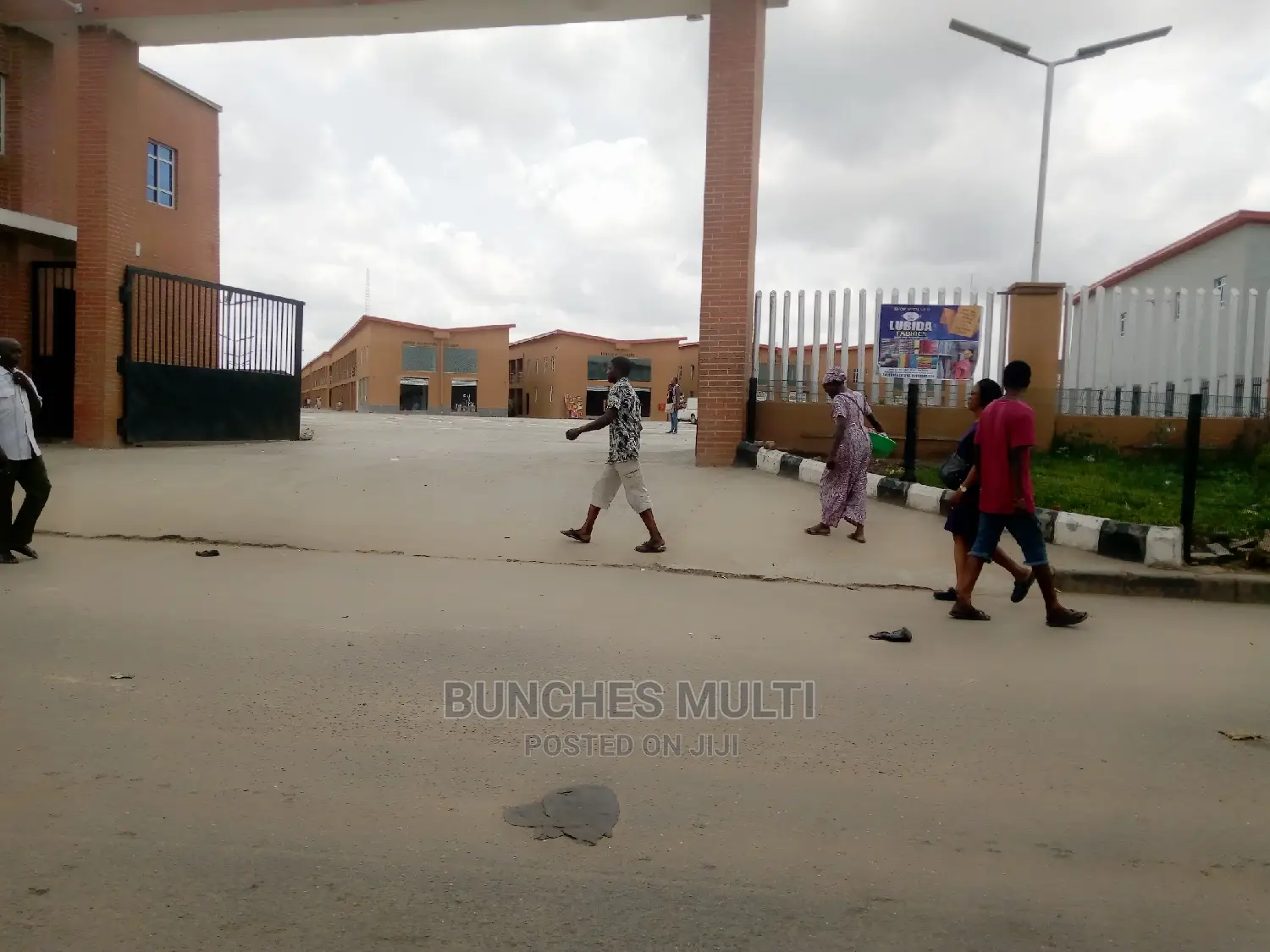 International Market Shops for Sales in Ketu in Ketu-Ikosi