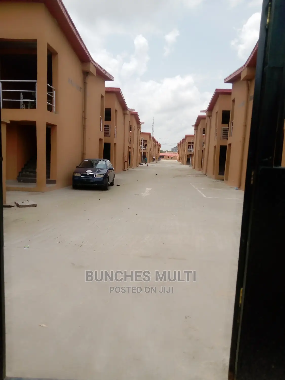 International Market Shops for Sales in Ketu in Ketu-Ikosi