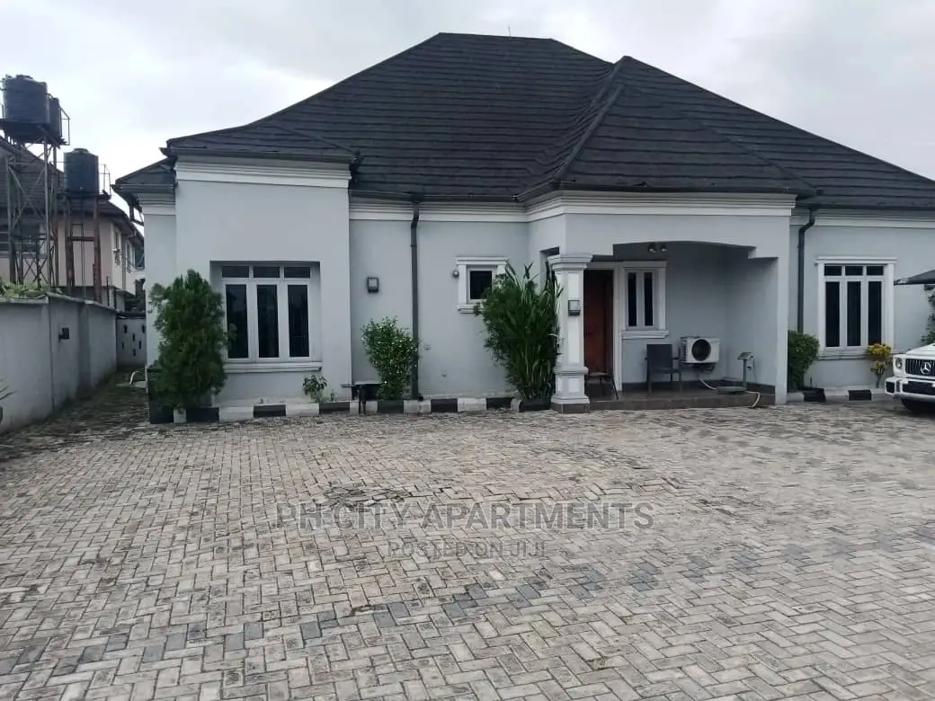 3bdrm Bungalow in Eliozu, Port-Harcourt for sale in Port-Harcourt