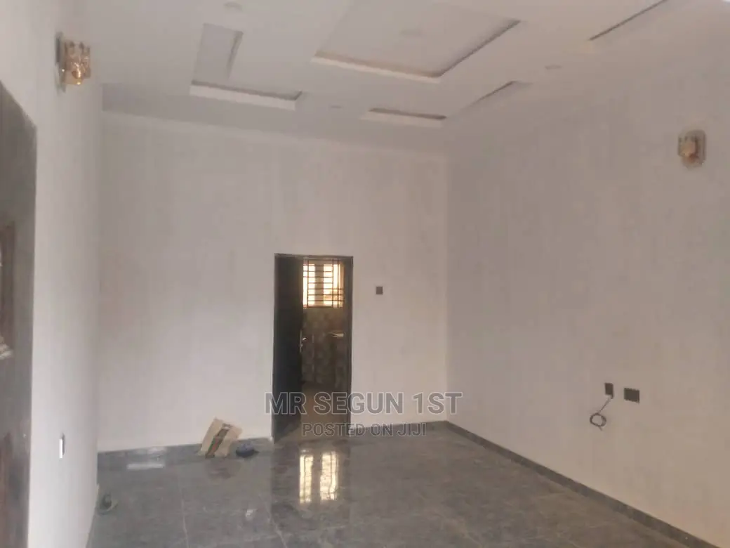 Mini Flat in Oluyole Estate Main, Akala Express for rent in Akala Express