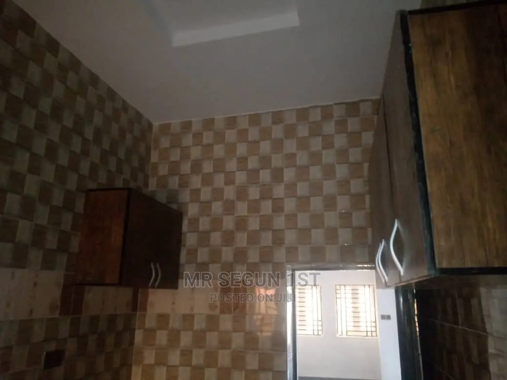 Mini Flat in Oluyole Estate Main, Akala Express for rent in Akala Express