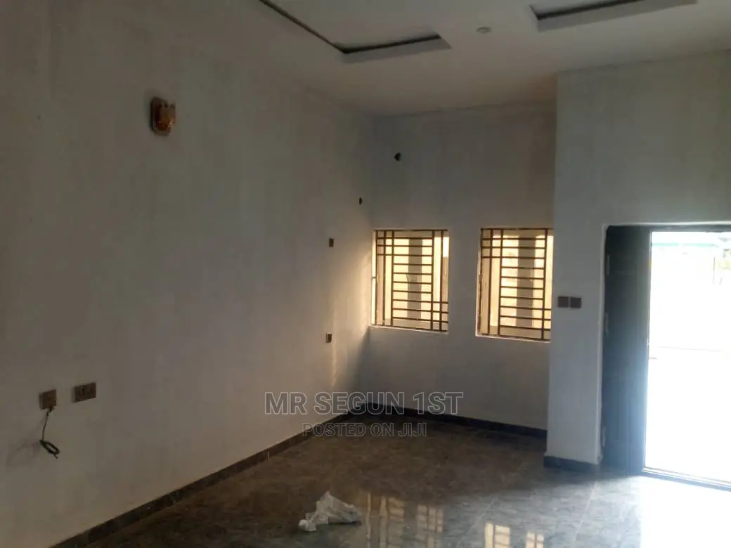 Mini Flat in Oluyole Estate Main, Akala Express for rent in Akala Express