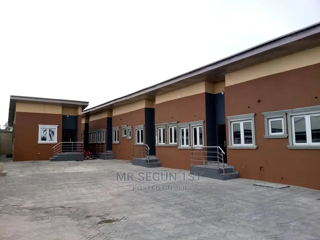 2bdrm Block of Flats in Oluyole Estate Main for rent in Oluyole Estate