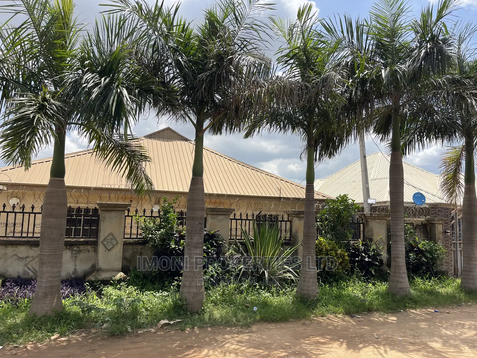 3bdrm Bungalow in Dutse Sagwari for sale in Dutse-Alhaji