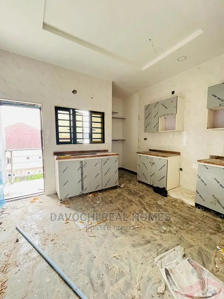 2bdrm Apartment in Ologolo Estate, Lekki for rent in Lekki