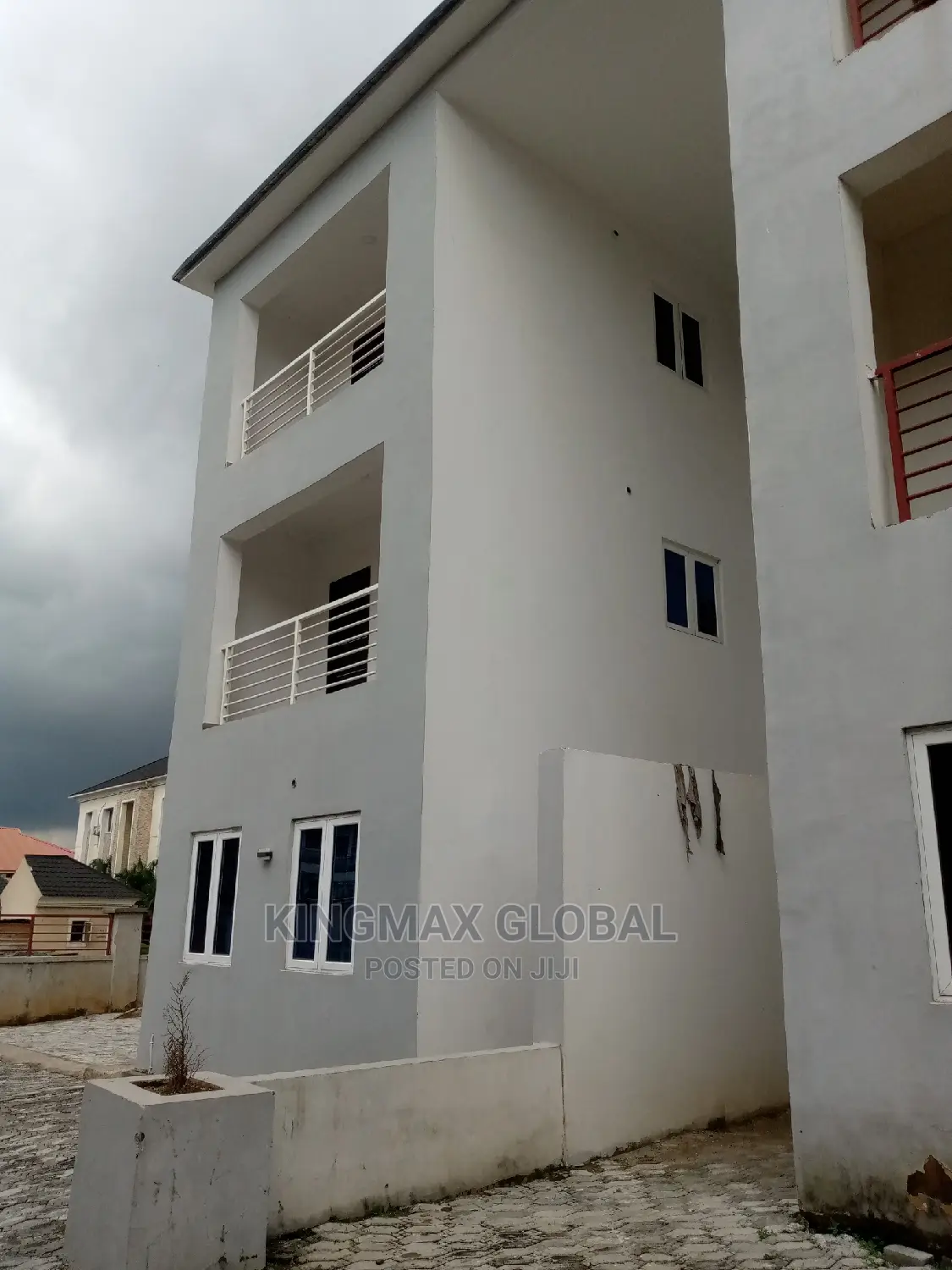 4bdrm Townhouse/Terrace in Wuye for Sale in Wuye