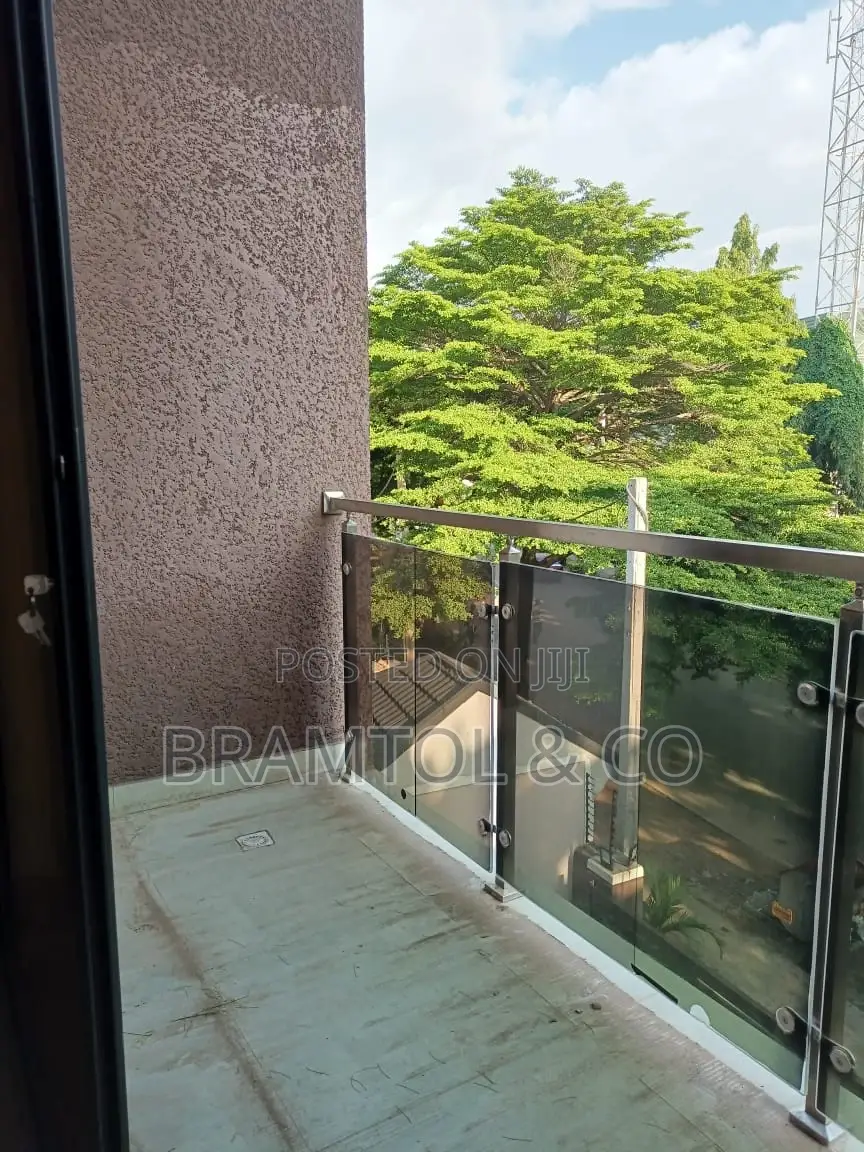 2bdrm Block of Flats in Area 11 for rent in Area 11
