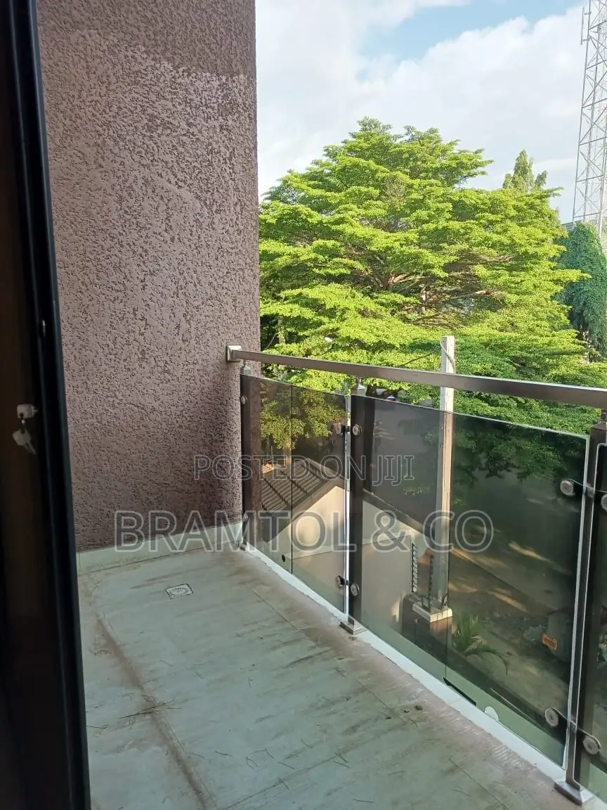 2bdrm Block of Flats in Area 11 for rent in Area 11