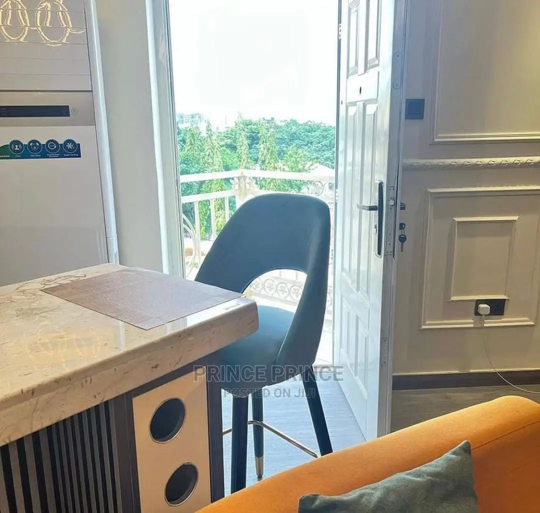 Cozy 2bedroom Apartment in Wuse 2
