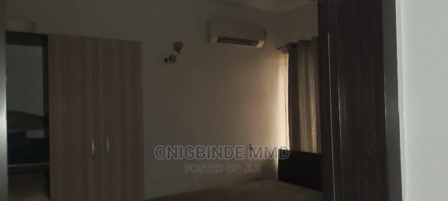 Furnished 5bdrm Duplex in Mini Estate, Lekki Phase 1 for sale in Lekki Phase 1