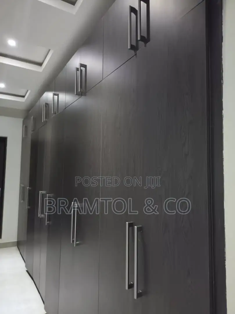 4bdrm Townhouse / Terrace in With Bq, Jahi for rent in Jahi