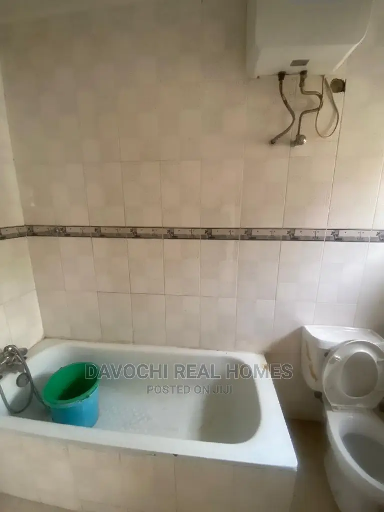 3bdrm Apartment in Ikota Villa, Lekki for rent in Lekki